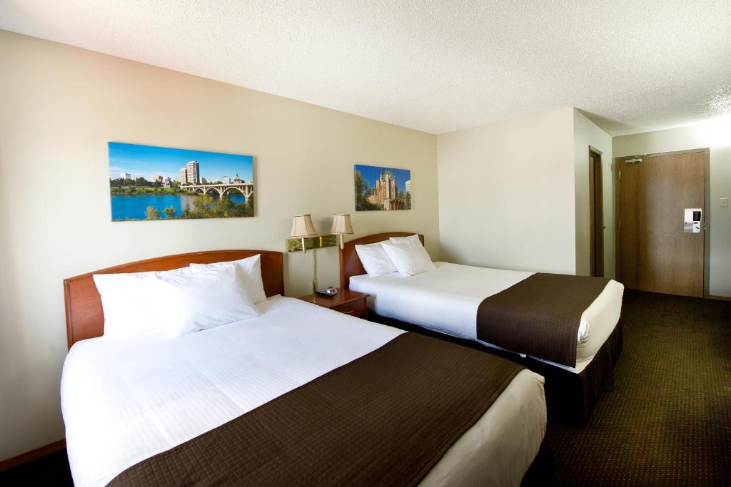 North Industrial Hotel | Riviera Motor Inn