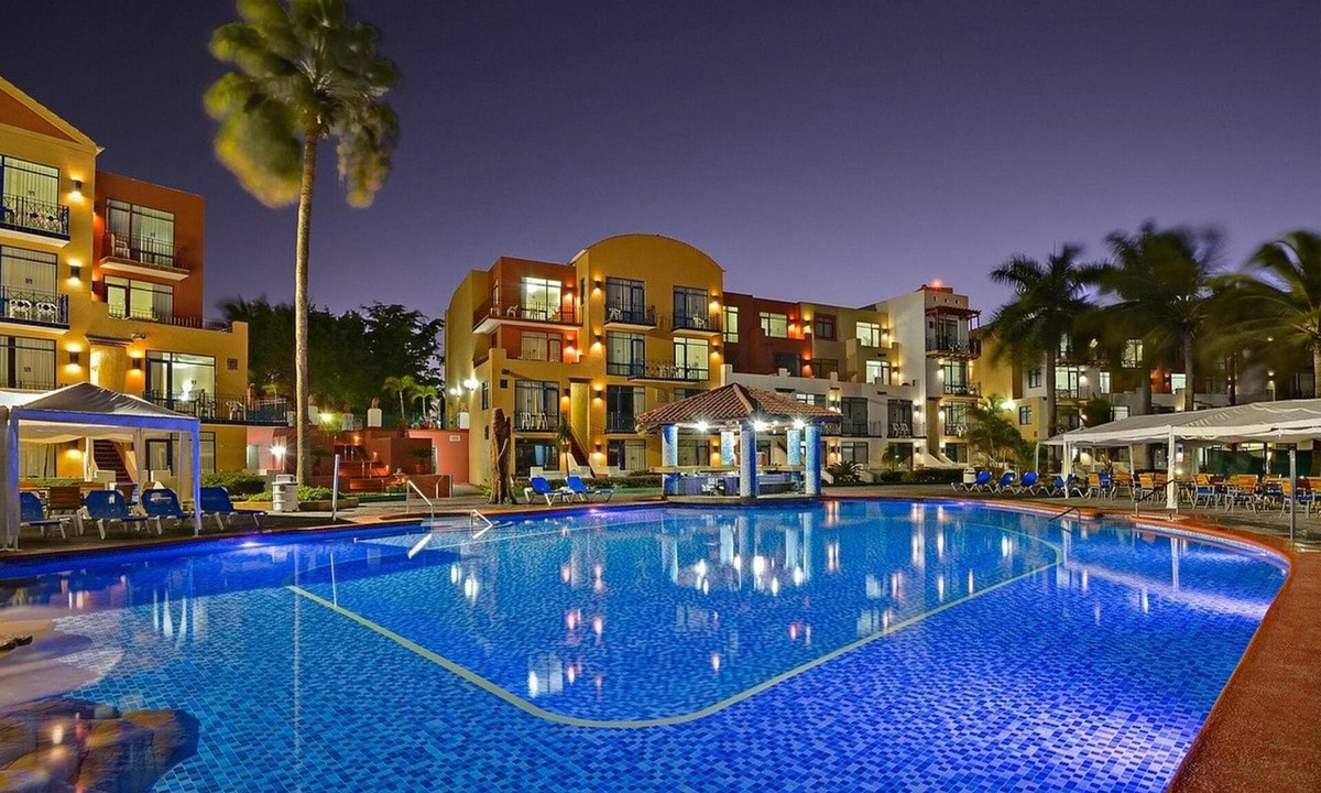Las Gaviotas Resort | Romantic Honeymoon Suite in a Mexican Oasis!