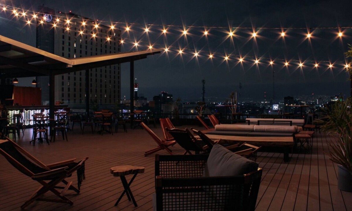 Colonia Centro House | Rooftop Deck with Majestic Views! 4 Units, Minutes Away from Barrio Almeda