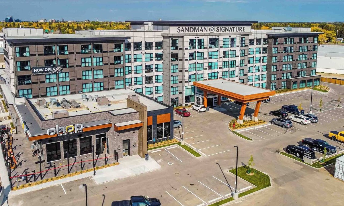 Saskatoon Hotel | Sandman Signature Saskatoon South Hotel