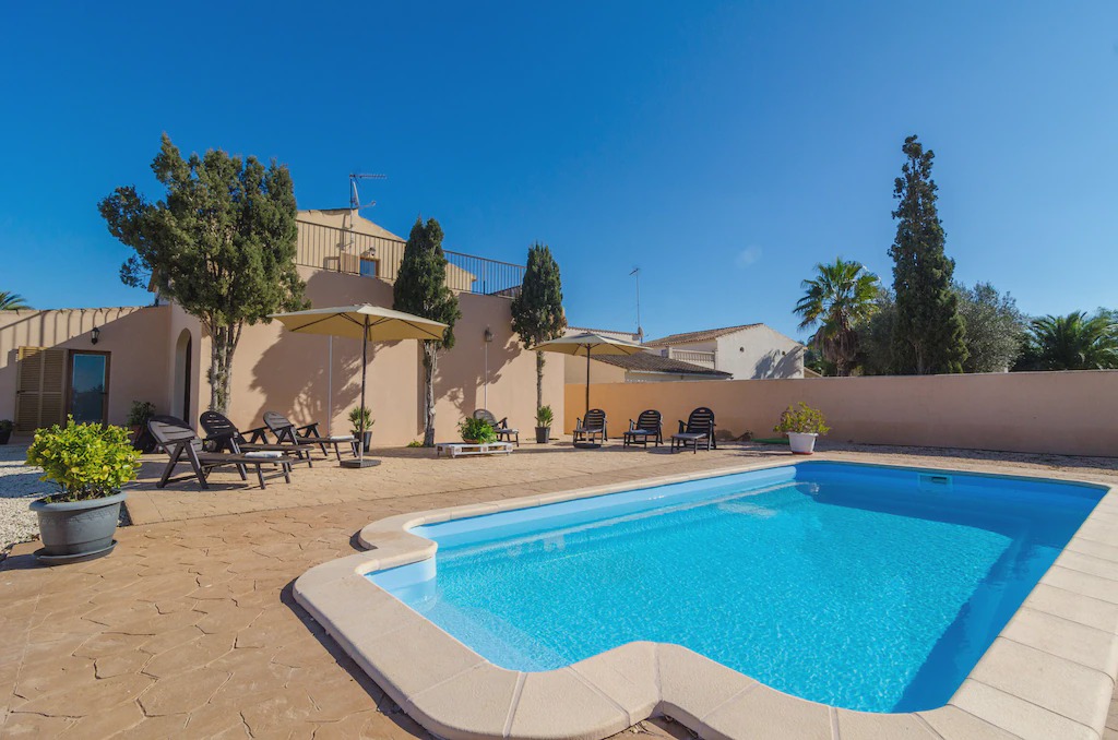 Campos Villa | Sant Blai Vell - Five Bedroom Villa, Sleeps 9