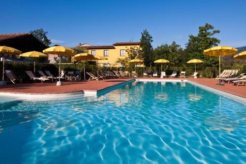 Sarzana Hotel | Sarzana-Charming Room Pool and BB