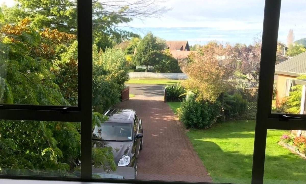 Turangi House | Self contained privacy