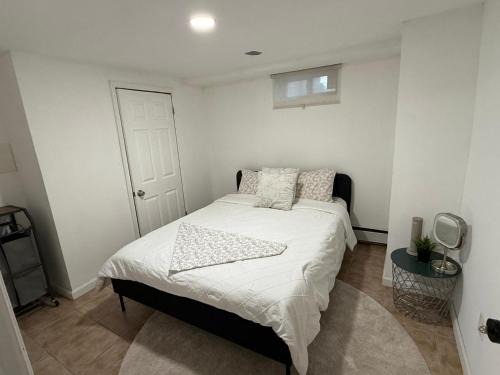 Alden Manor House | Serene Comfortable Studio Near UBS Arena and JFK