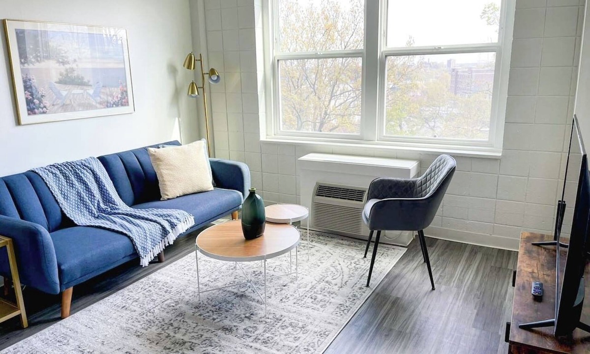 Corryville Apartment | Sleepover | Lively 1BD/1BA + Gym - Cincinnati
