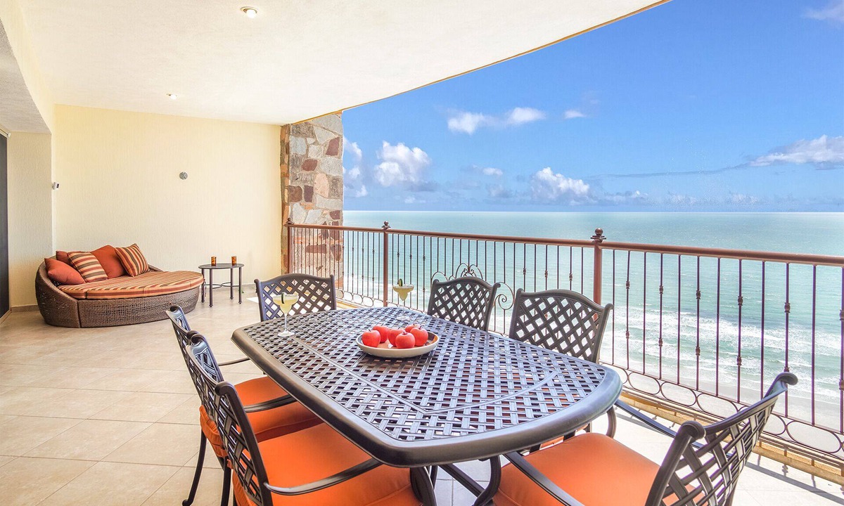 Bella Vista Condo | Sonoran Sky 1402 Living The Good Life Modern Oceanfront Condo