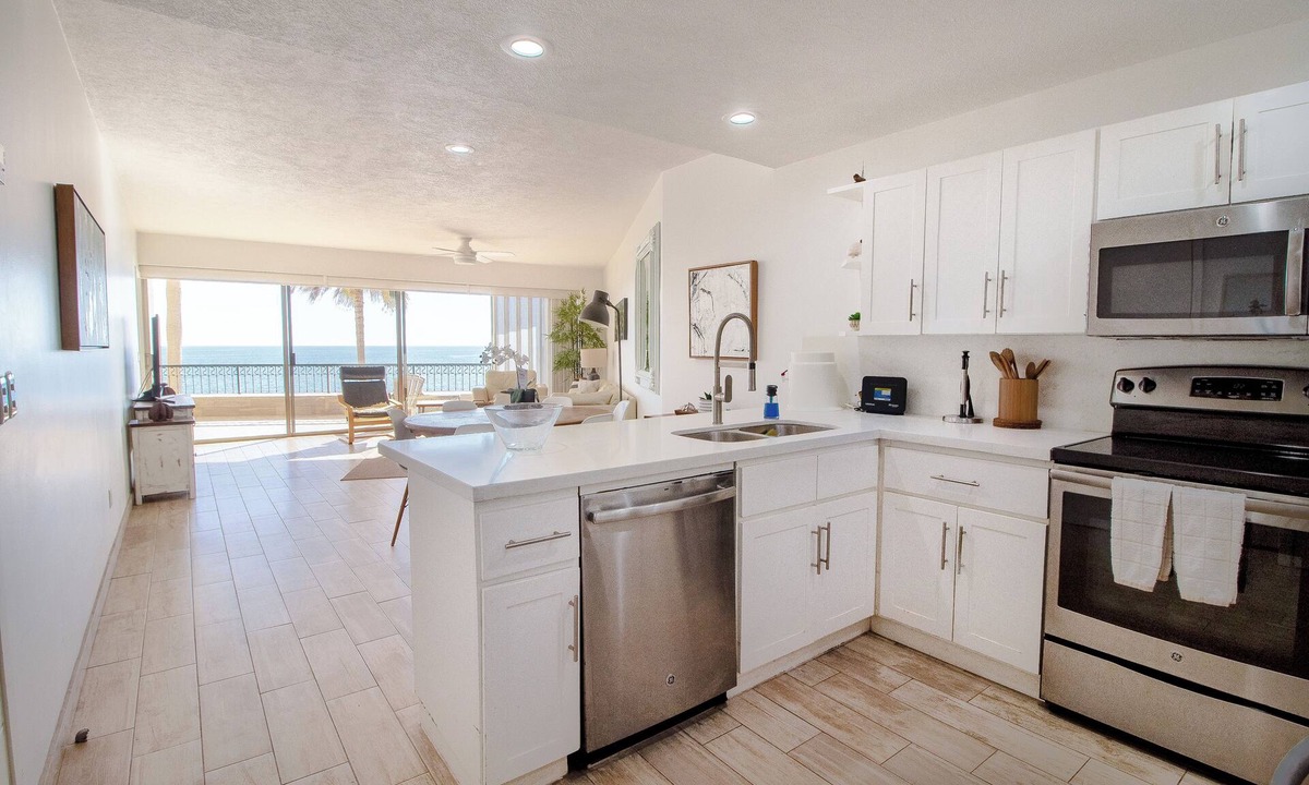 Sandy Beach Condo | Sonoran Spa E301 - 3 BR Next to the Pool, High Speed Wi-Fi - Beachfront Upper Floor Luxury Condo