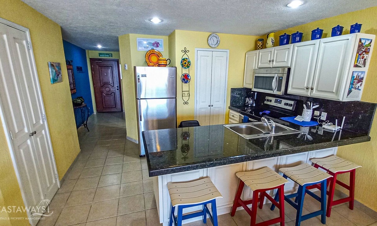Puerto Penasco Condo | Sonoran Spa N603 - 1 BR Next to the Pool, High Speed Wi-Fi - Beachfront Upper Floor Luxury Condo