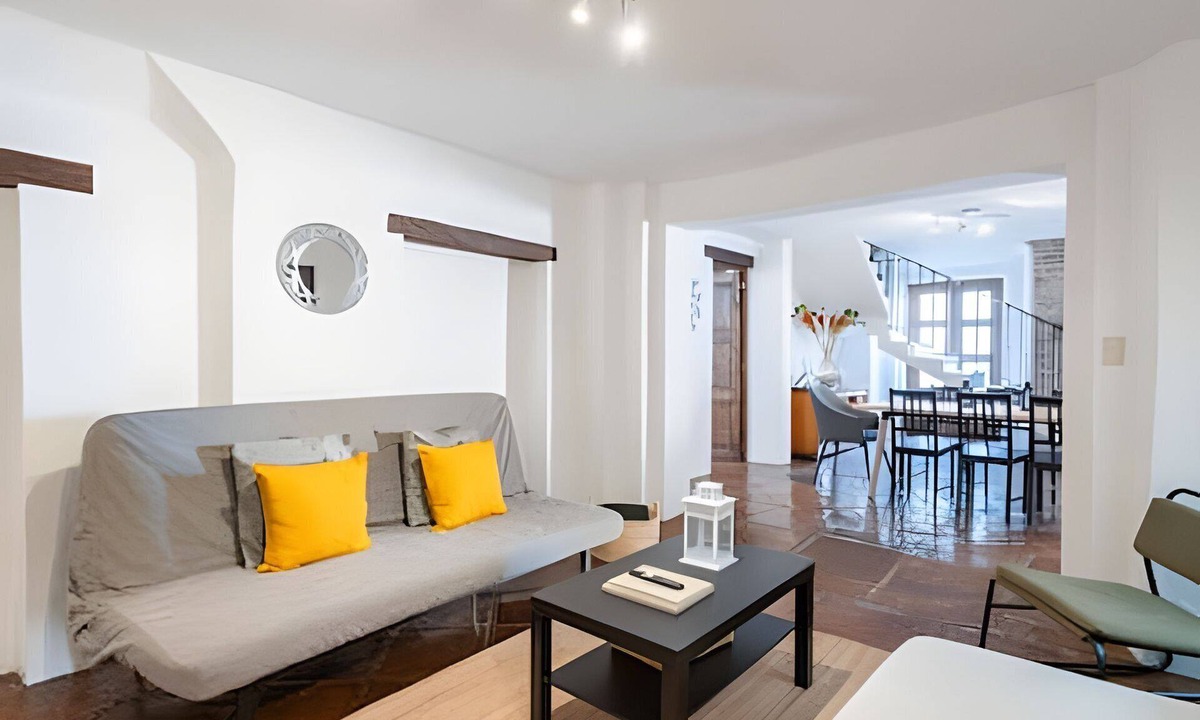 Puebla Historic Center House | Spacious House in the Heart of the City Center | 4 Bedrooms + Parking