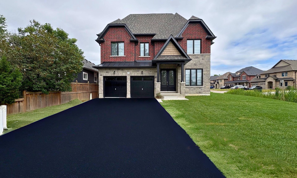 Alcona House | Spacious 4BR Home Steps from the Lake — 🏡 The Diamond by Innisfil Beach