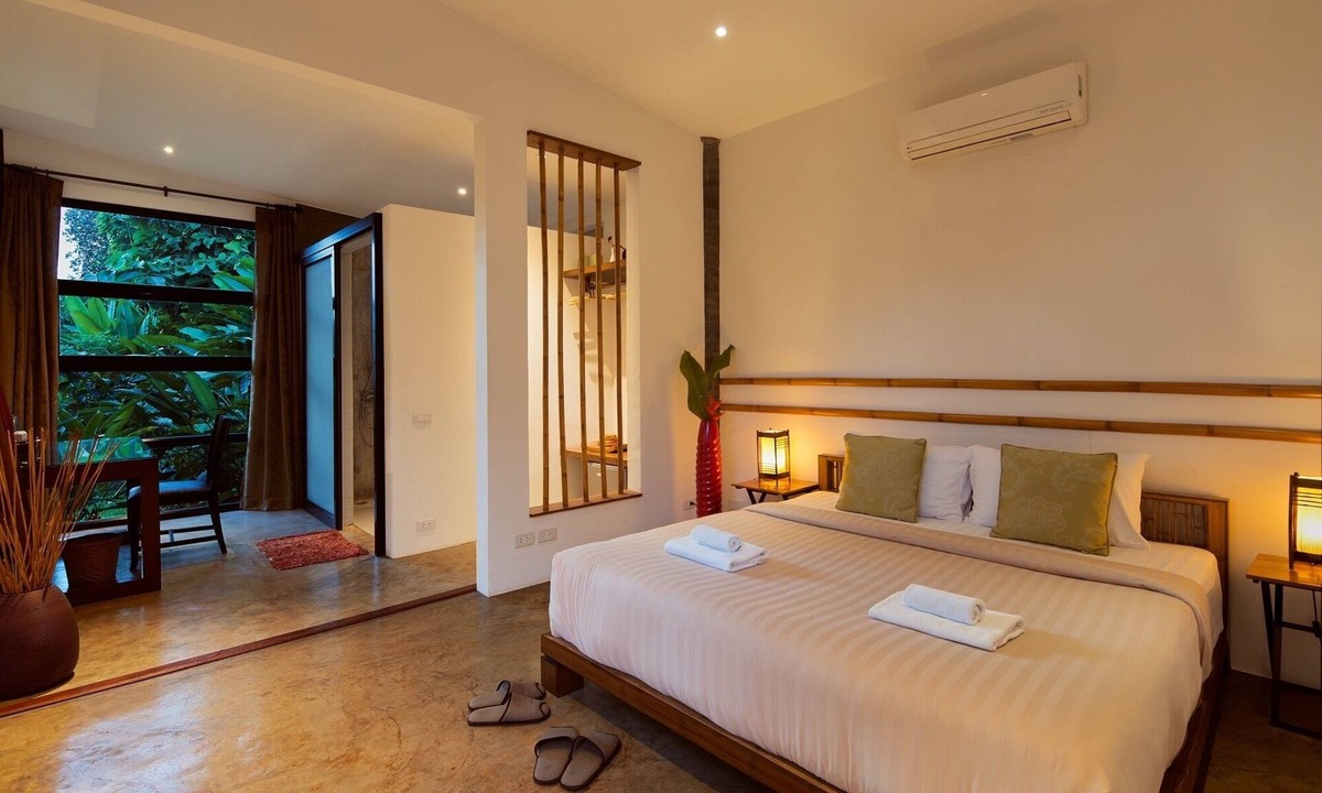 Nang Lae Bed & Breakfast | Stay stylish near Black House Museum