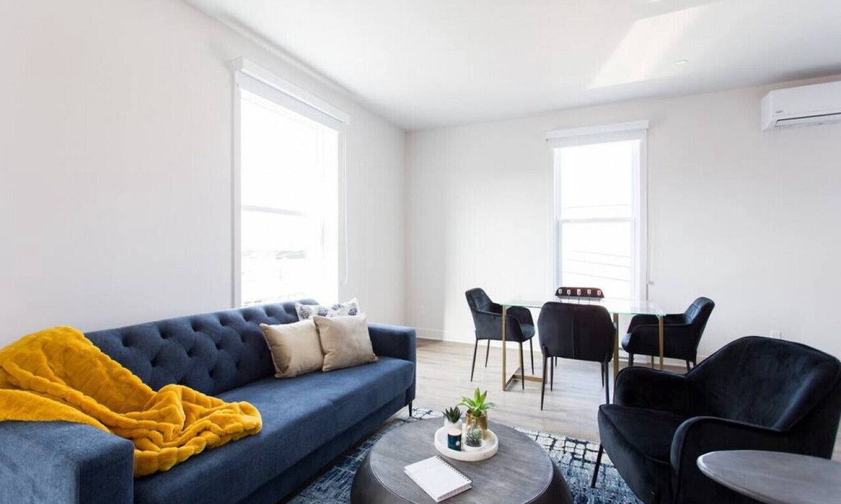 Mile End Apartment | Stunning 1 Bedroom in Mile End by Denstays