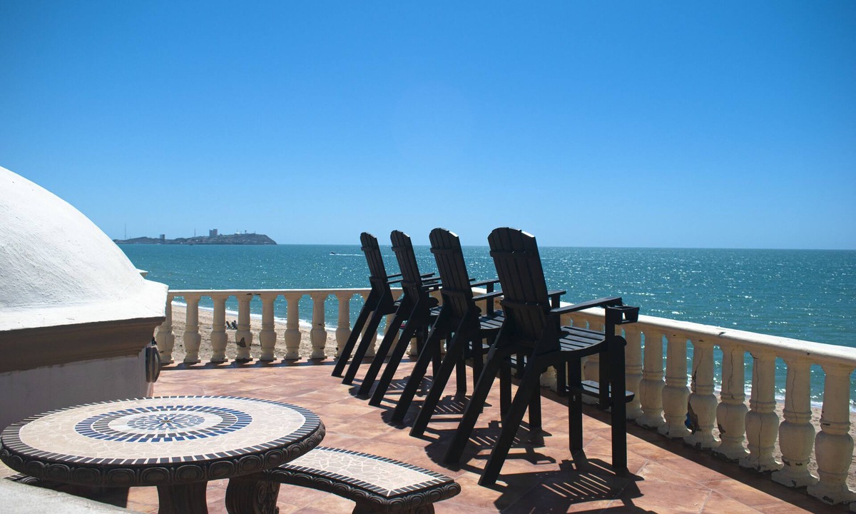 Sandy Beach Villa | Stunning 3 Bedroom Beach Villa on Sandy Beach at Las Palmas Beachfront Resort V4