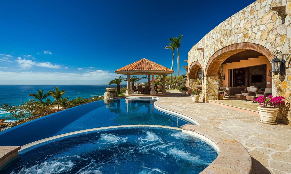 Rancho Cerro Colorado Villa | Stunning 6BR Luxury Villa