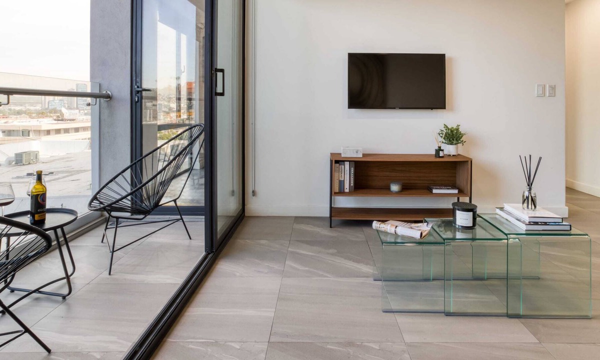 Avenida Revolucion Apartment | Stunning Apt w/Balcony | Lounge-B/Center+Gym