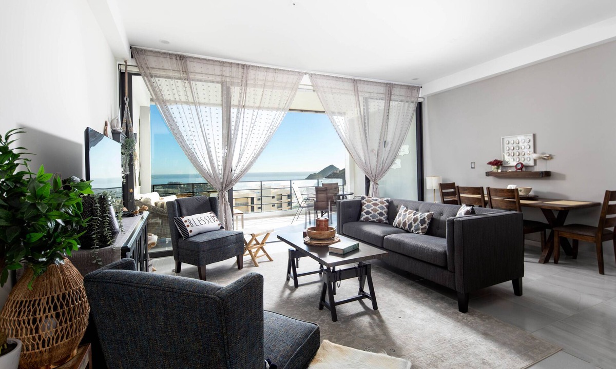 Libertad Condo | Stunning Condo, Ocean, Sunrise and Marina Views, 5 Min to Marina, Fast Wifi