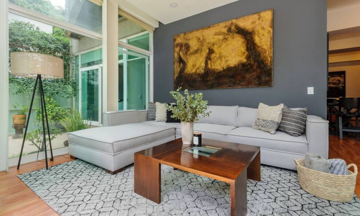 Hipodromo Apartment | Stunning garden house 2 bdr Apt w/p. terrace