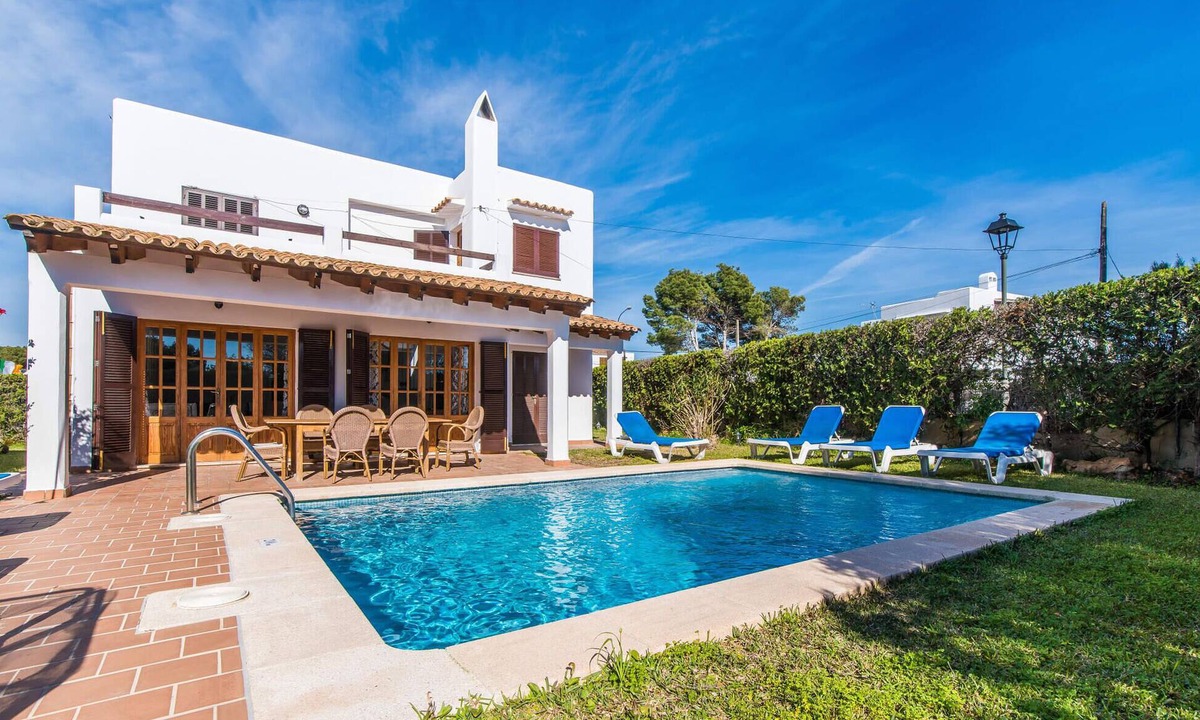 Cala d'Or House | Stunning home in Cala dOr with private swimming pool, can be inside or outside