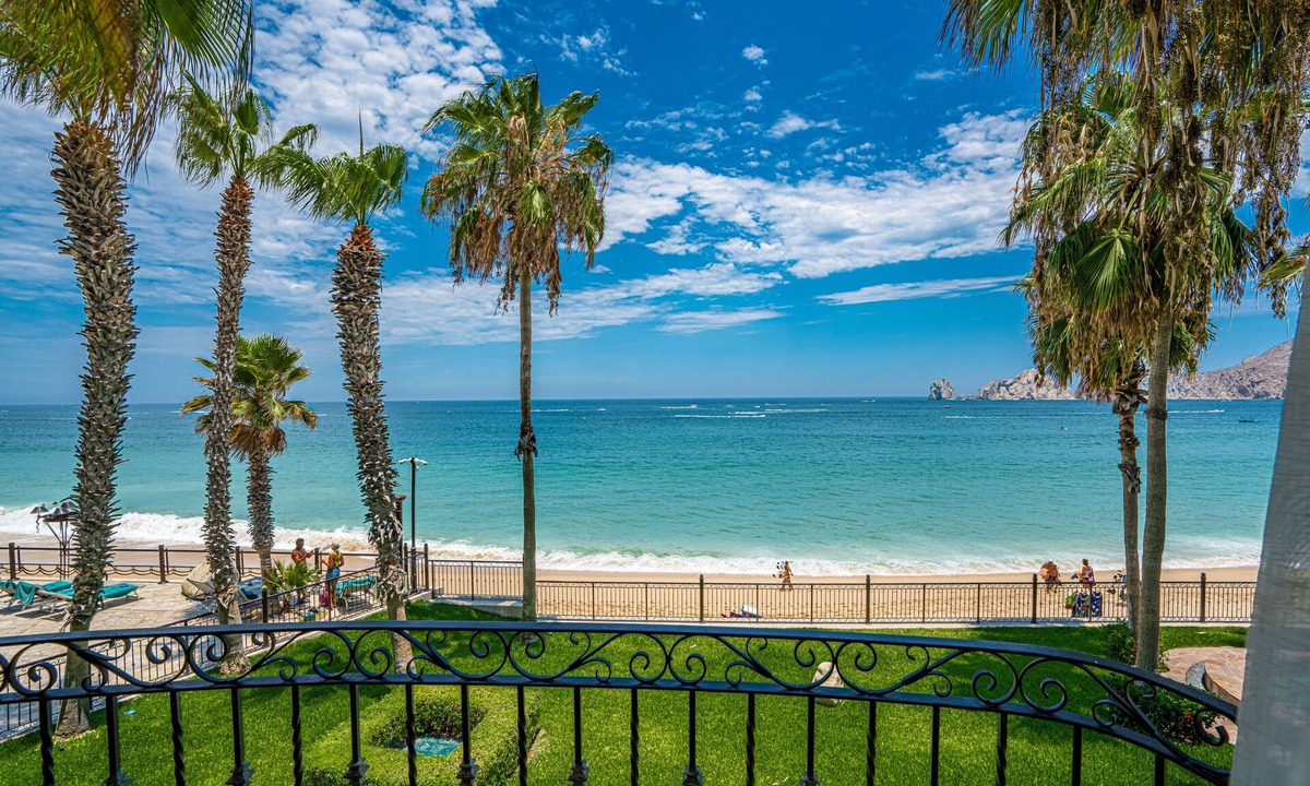 Los Cabos Condo | Stunning Medano BEACHFRONT Studio on 2nd Floor in 5 Star Luxury Resort & SPA