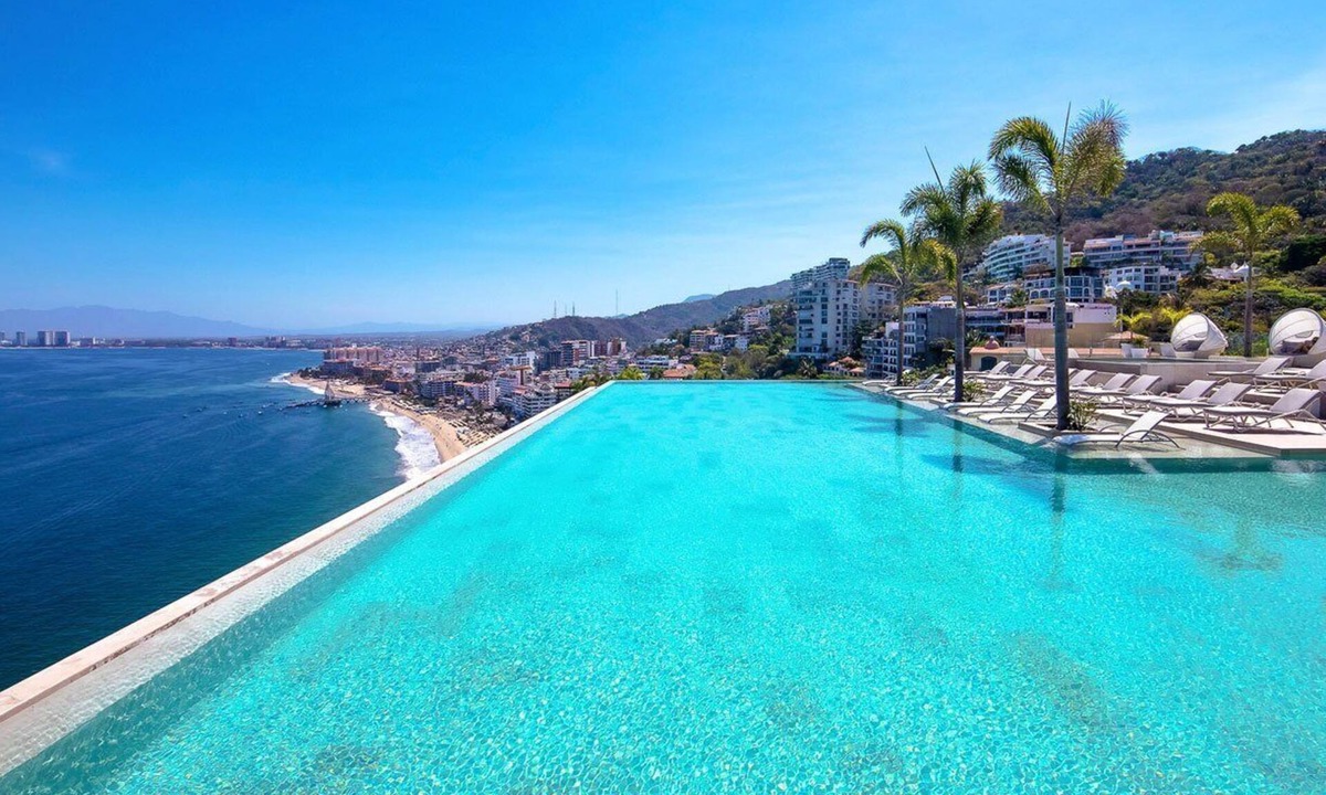 South Shore Hotel Area Condo | Stunning views, luxurious living, Coveted "A" corner condo
