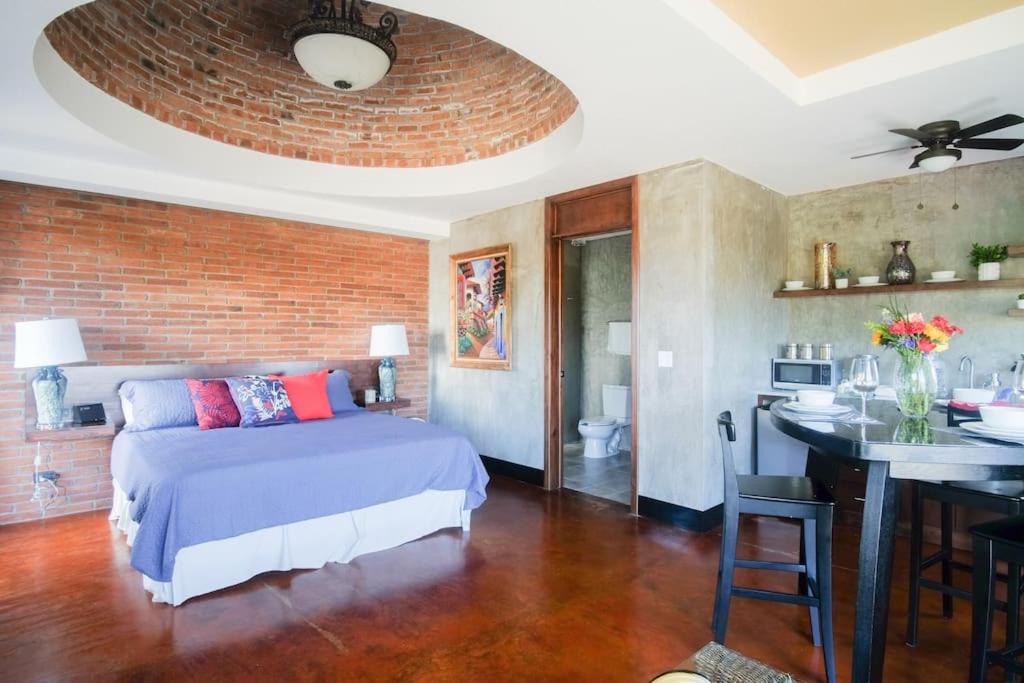 San Antonio de las Minas Villa | Suite Mediterránea Villa de La Rosa Valle de Gpe
