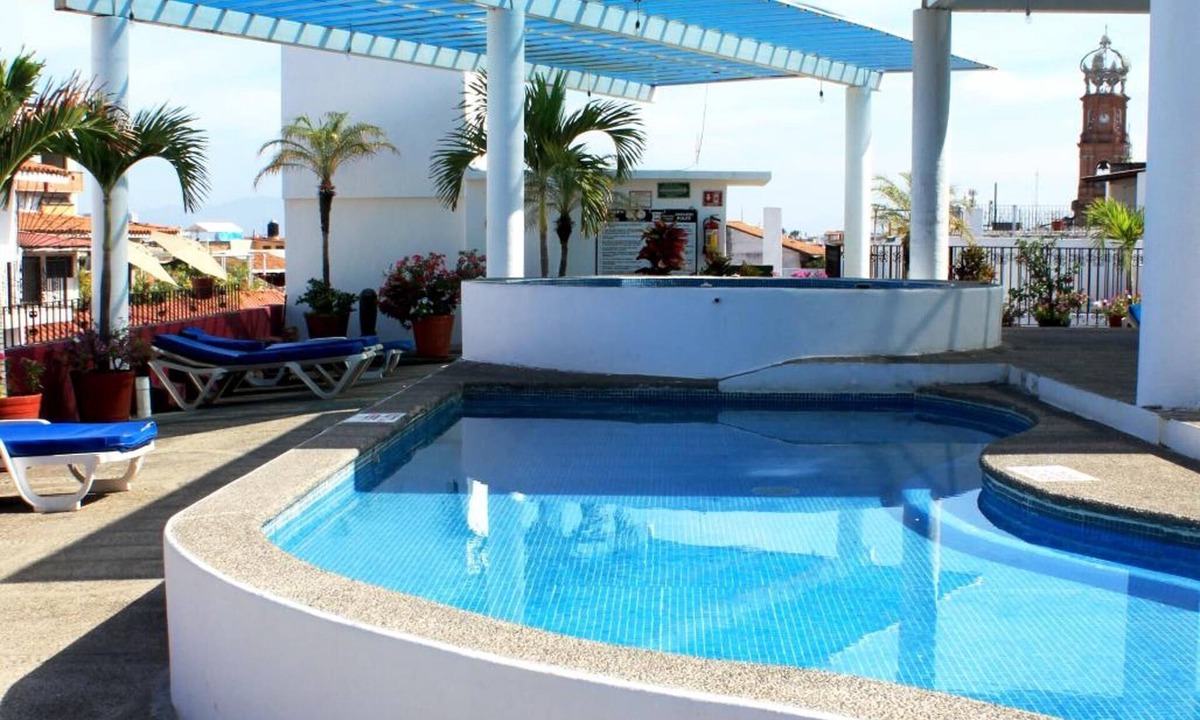 Downtown Puerto Vallarta Hotel | Suites Plaza del Rio - Family Hotel Malecon Centro