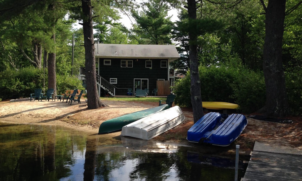 Wakefield Cottage | Summer and Early Fall Lakeside Cottage Rental