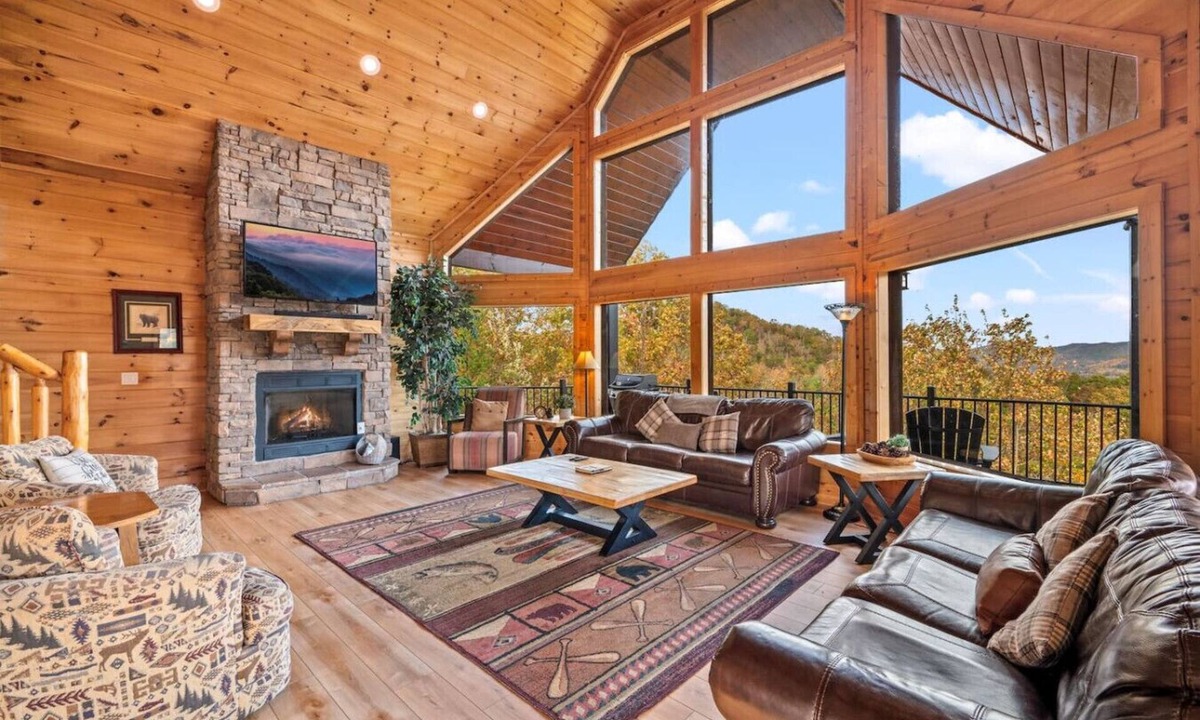 Townsend Cabin | Sunrise Peak: Incredible 6BR w/Views*Hot Tub*Games*Privacy!