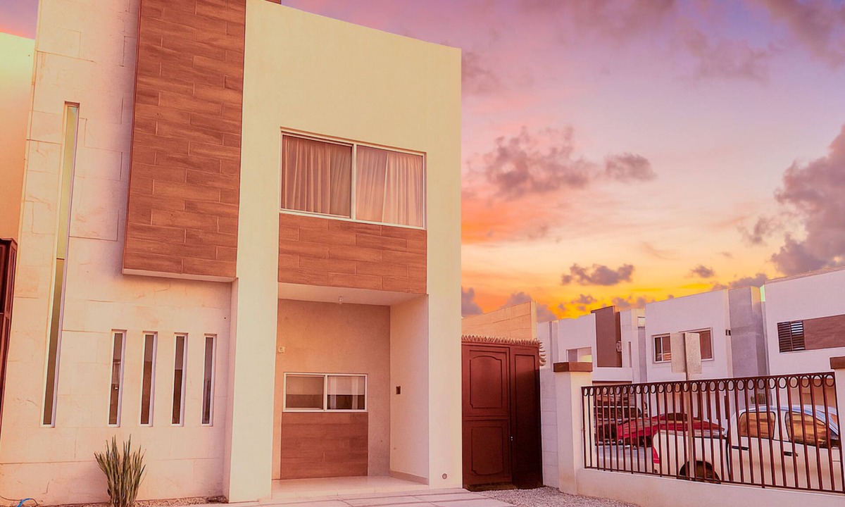 Hermosillo House | Sunset House in private property w/Alberca; 5 min Airport and Consulate