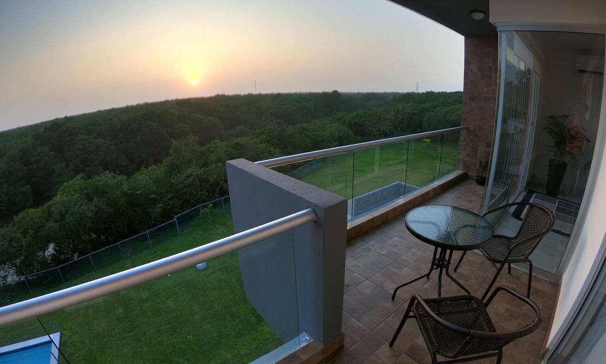Boca del Rio Apartment | Sunset Penthouse con vista al río y manglar 3BD PH