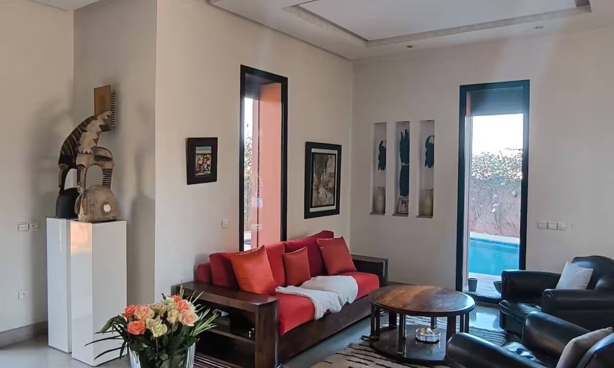 Gueliz Villa | Superb villa with private swimming pool, children's cabin