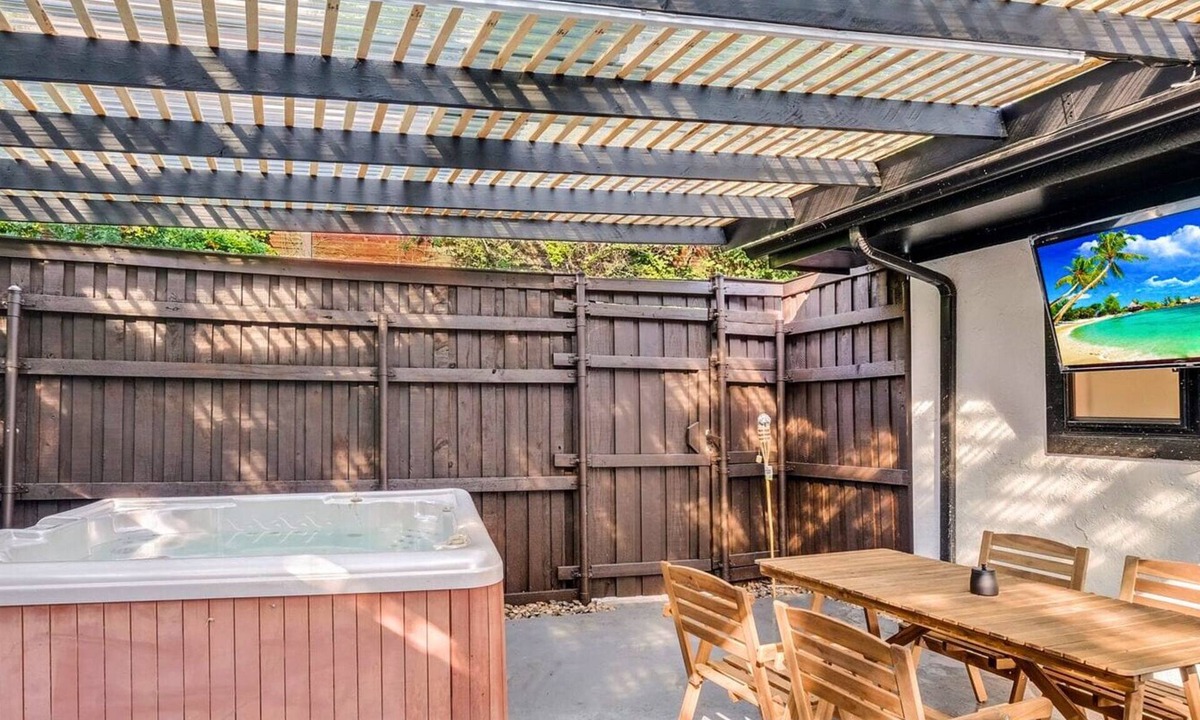 Northwest Dallas House | Superior 4BR/2B Home with Hot Tub & Grill