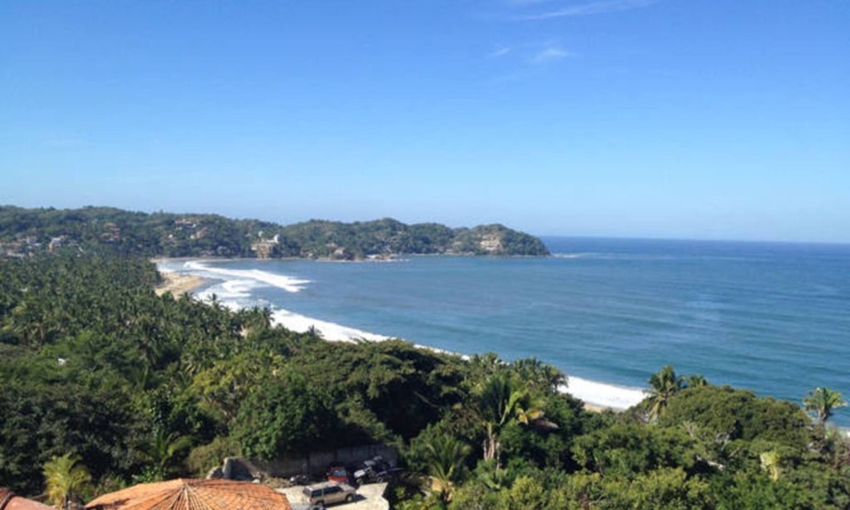 North End Condo | SURF POINT VIEW , CHARMING CONDO