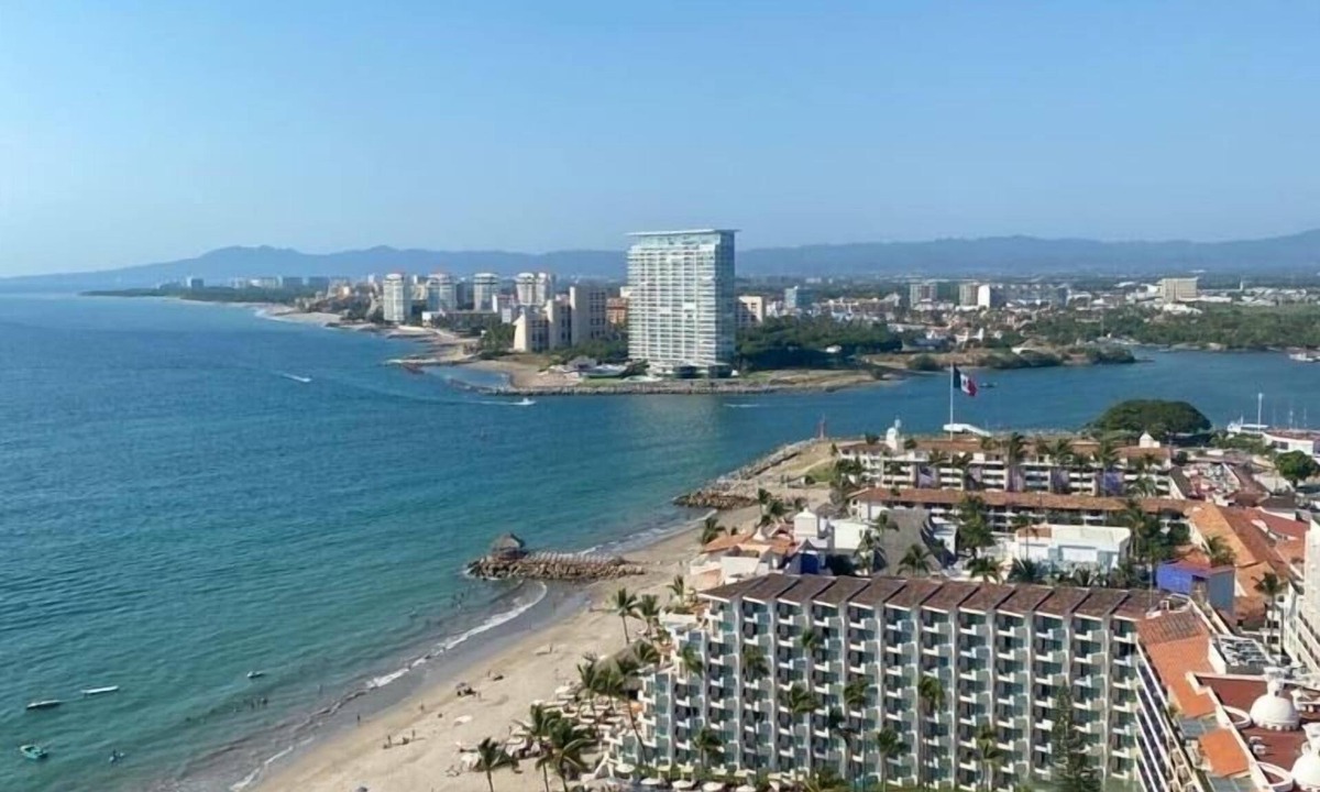Puerto Vallarta Apartment | The best views of the sea, the mountains and the sunsets. Beachfrontn