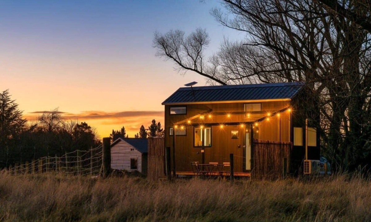 Patearoa House | The Minimalist Tiny House by Tiny Away
