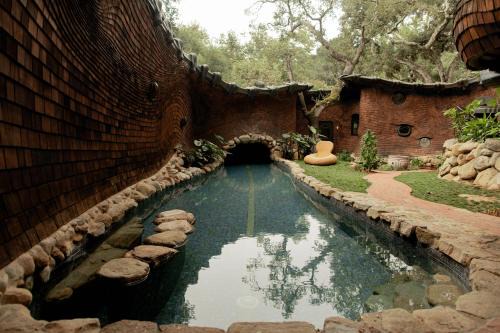 Mission Canyon House | The Santa Barbara Whale House