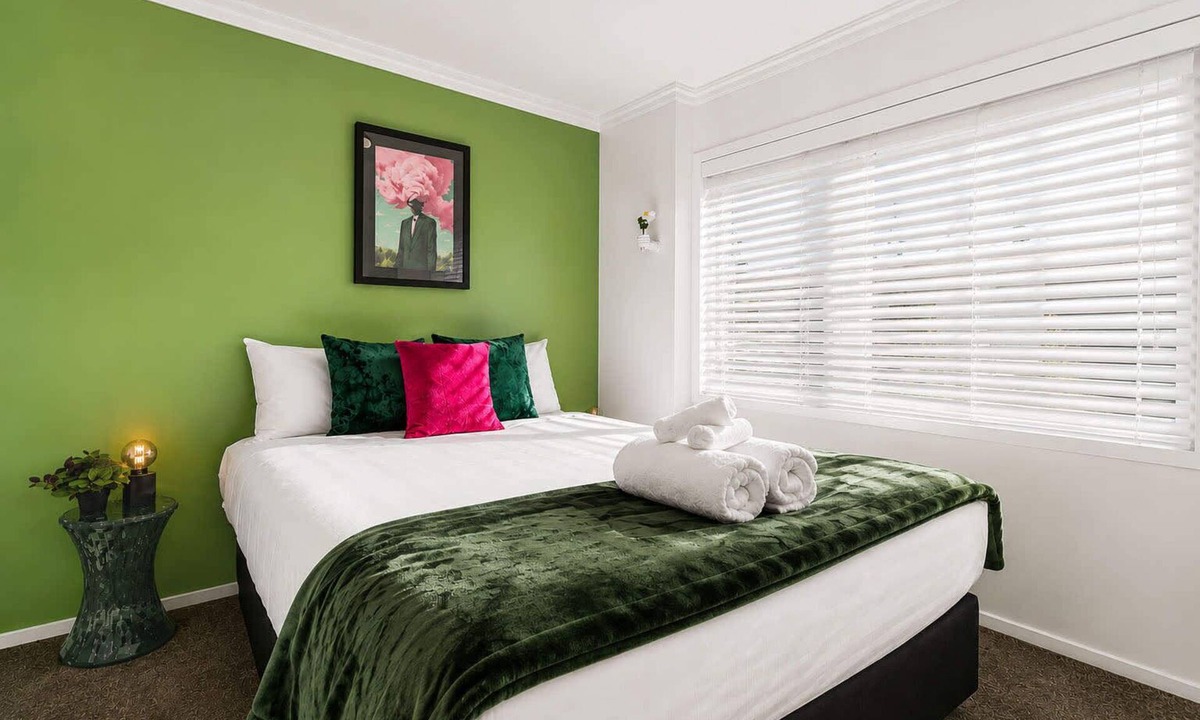 Hamilton Apartment | Thoughtfully Designed | Effortlessly Comfortable