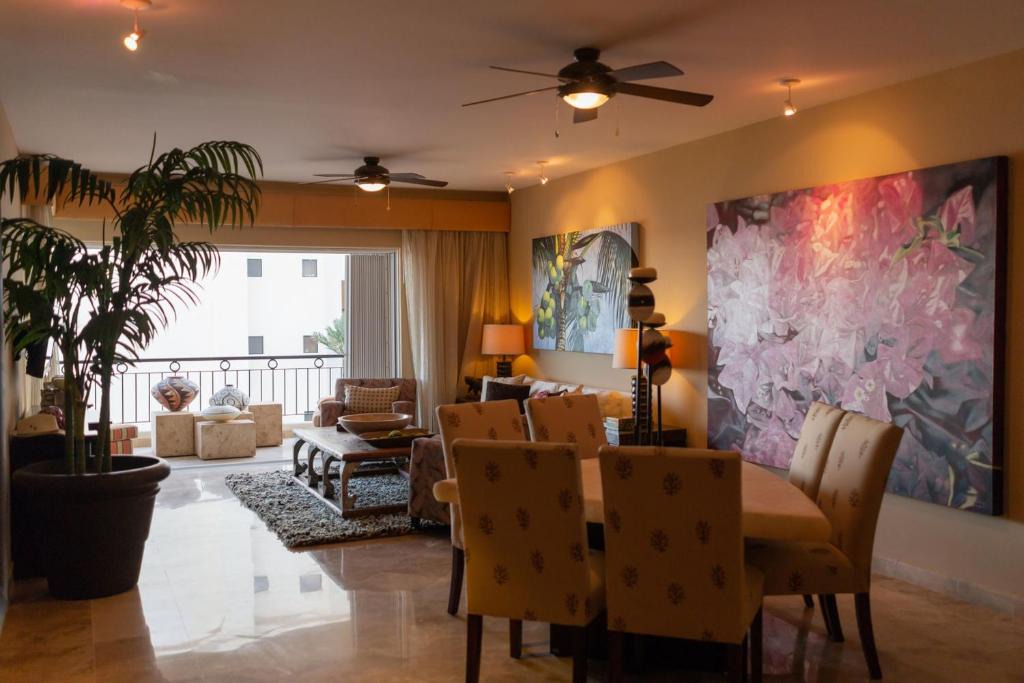 Zona Hotelera House | Tortuga Bay 2402 2 BR by Casago