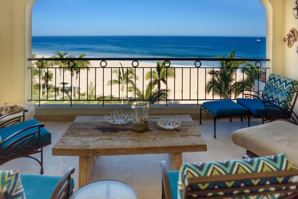 Zona Hotelera House | Tortuga Bay 2503 2BR by Casago