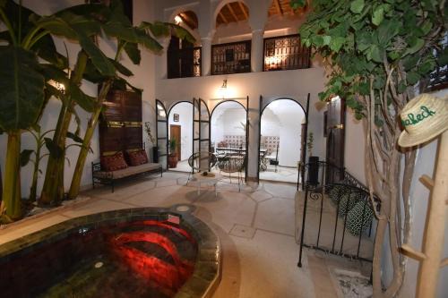 Sidi Ben Slimane El Jazouli Villa | Un Riad rien que pour vous