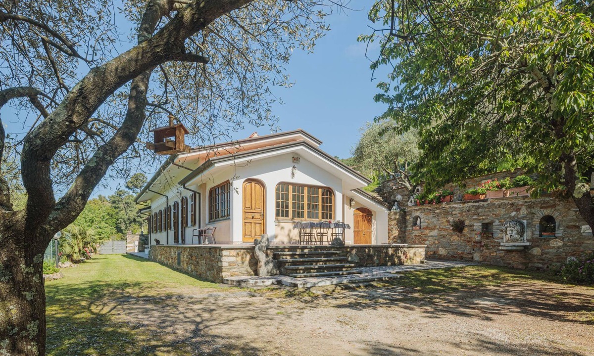 Montignoso House | Vacation home Casali by Interhome