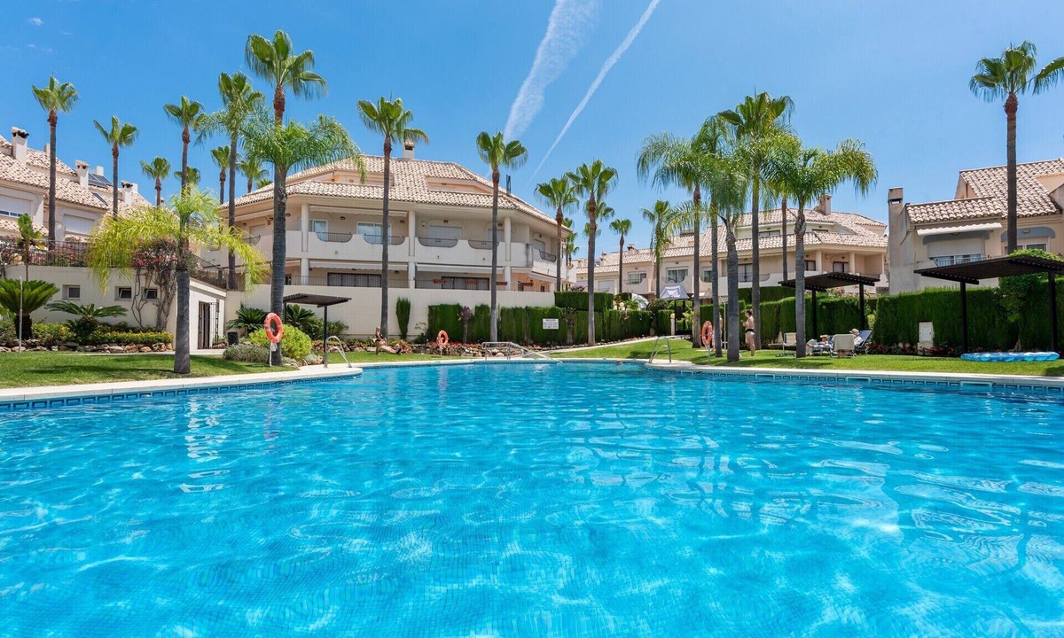Marbella House | Vacation Home 'Costabella' with Sea View, Wi-Fi and Air Conditioning