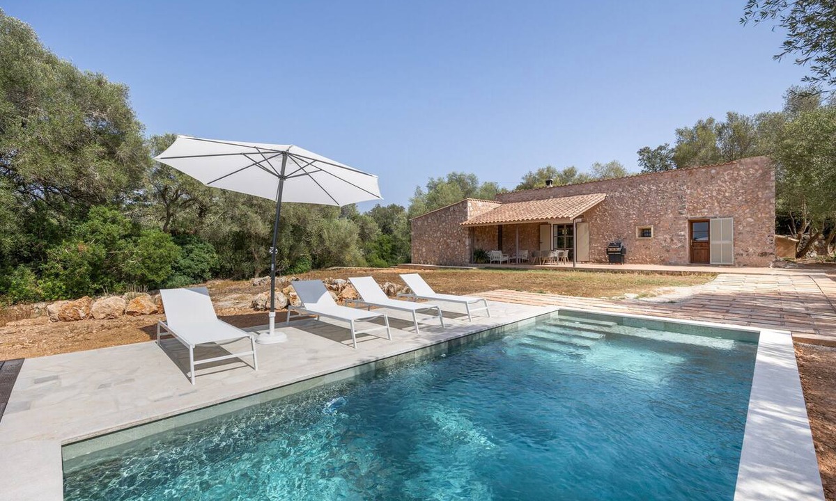 Costitx Villa | Villa Biniali with Private Pool and Two Bedrooms