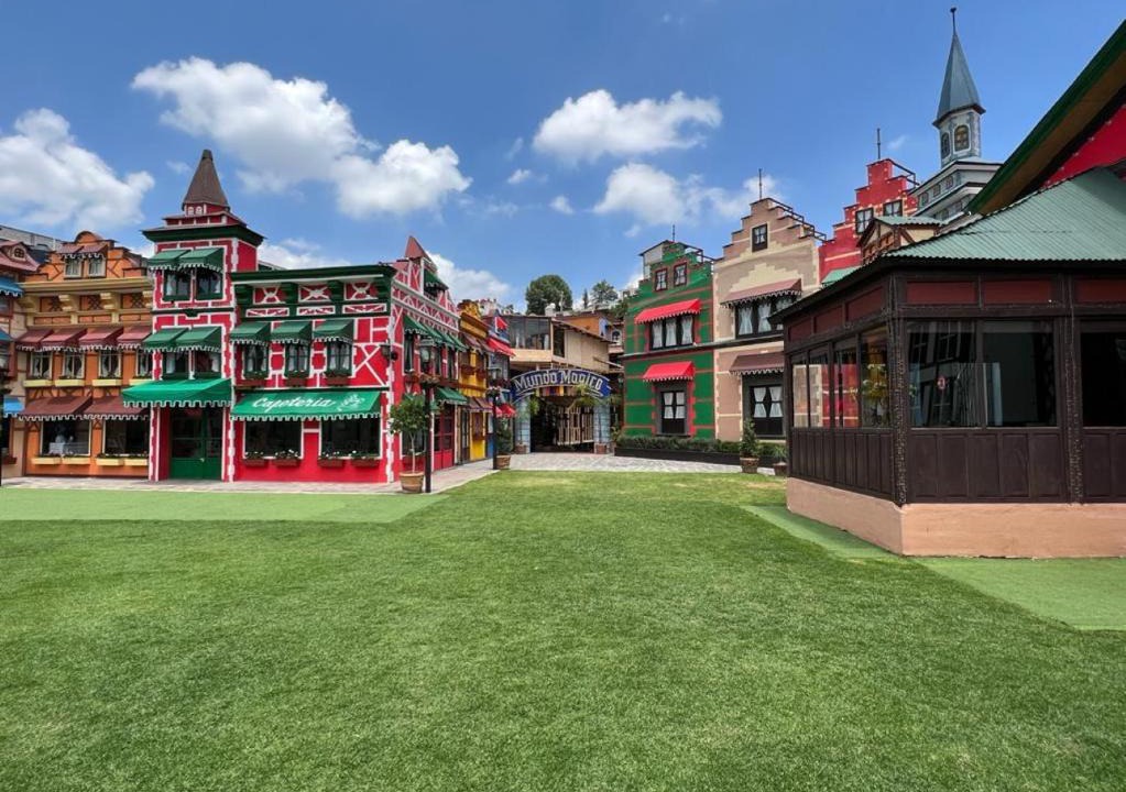 El Oro Hotel | Villa Claus Inn