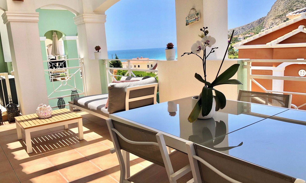 La Canuta House | Villa FARO VERDE