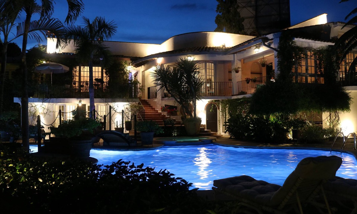 Cuernavaca Villa | Villa Mediterranea - Vita 'E Bella Al Aire Fresco!