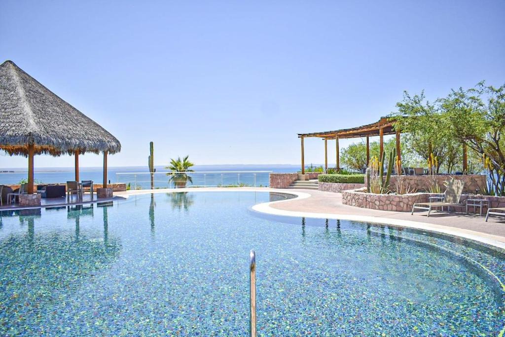 La Paz House | Vista Mar 2BR 2Bath Condo with pool and great views