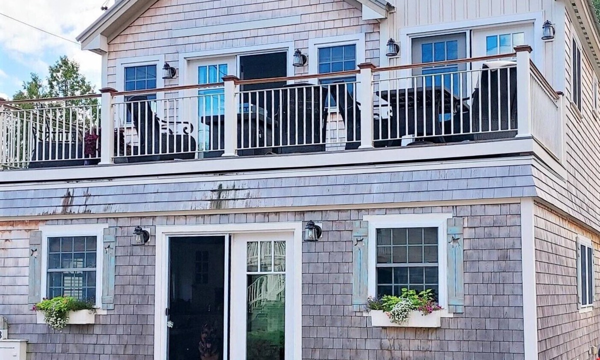 York Beach House | Walk to Short Sands Beach and Downtown!