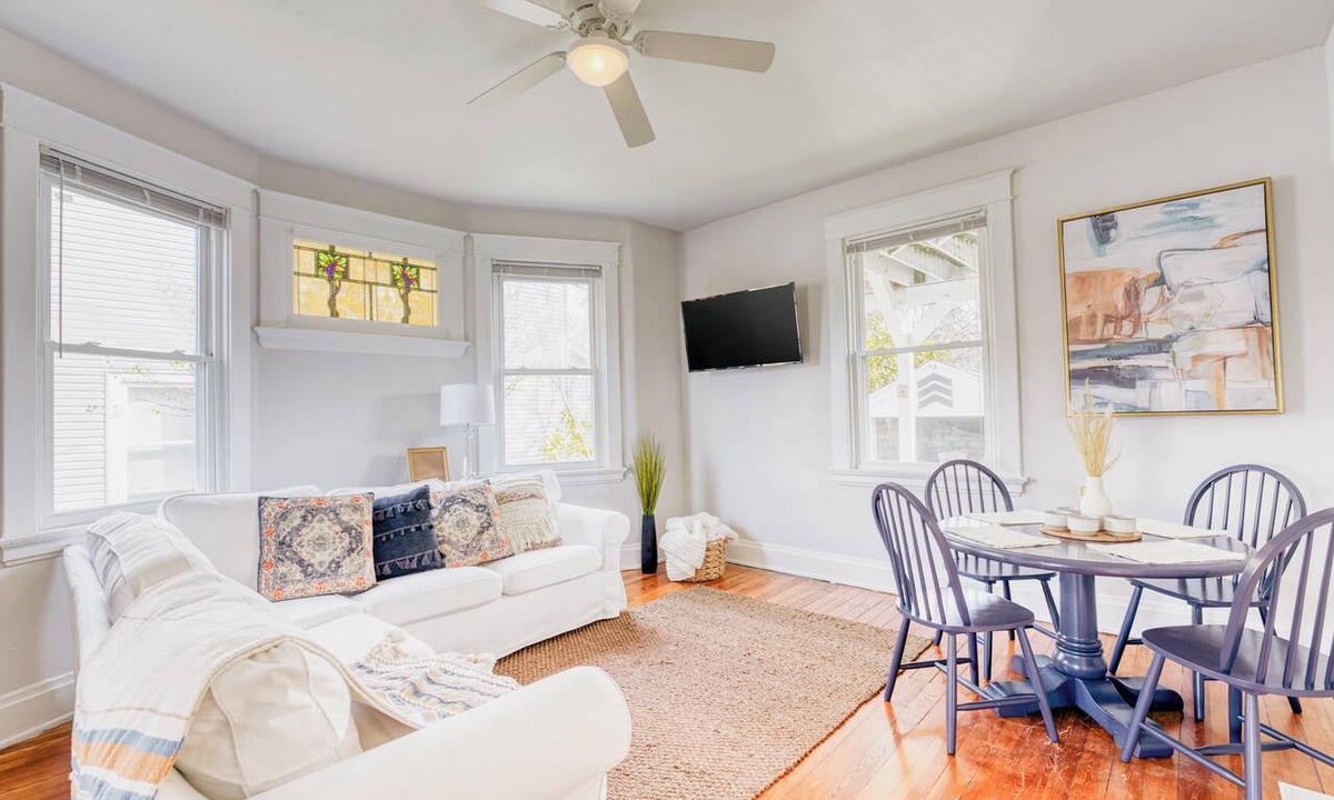Oakley House | Walkable Oakley Neighborhood Home in Cincinnati!