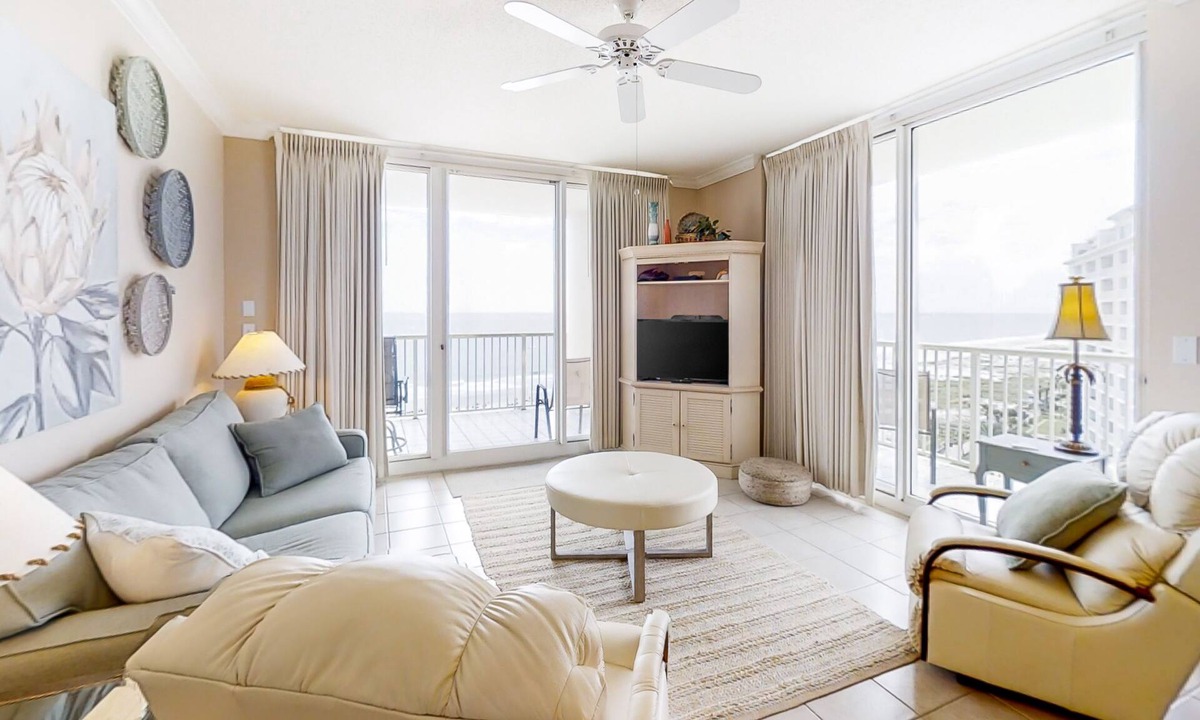 Fort Morgan Condo | Well-appointed condo with amazing views, pool, & hot tub - Close to beach